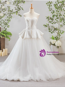 White Ball Gown Tulle Sweetheart Neck With Beading Wedding Dress