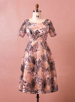 Plus Size Pink Tulle Embroidery Short Sleeve Prom Dress