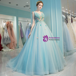Light Blue Tulle V-neck Backless Appliques Quinceanera Dresses