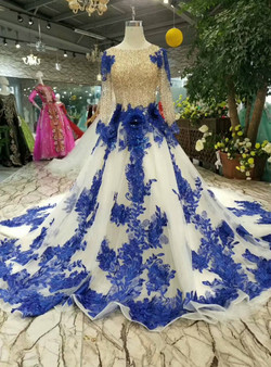 Ball Gown Tulle Blue Lace Appliques Long Sleeve Wedding Dress With Beading