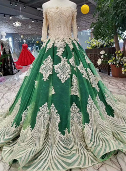 Green Tulle Champagne Lace Appliques Off The Shoulder Short Sleeve Wedding Dress