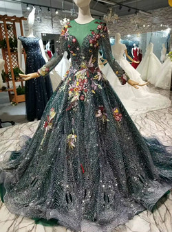 Dark Green Tulle Sequins Embroidery Appliques Long Sleeve Wedding Dress