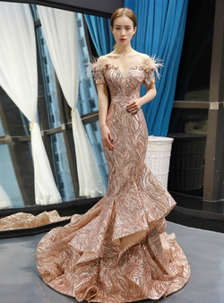 Glamorous Gold Mermaid Sequins Off The Shoulder Appliques Feather Prom Dress 