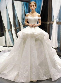 White Ball Gown Lace Off the Shoulder Appliques Princess Wedding Dress With Train