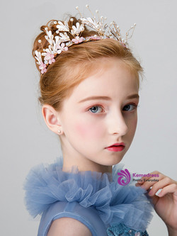 Shop 2019 Long & Short Children's Crown Headdress Princess Hairband Head Flower Hairpin With Factory Price From Kemedress