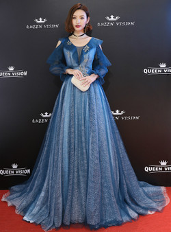 Shop 2019 Long & Short In Stock:Ship in 48 Hours Blue Tulle Long Sleeve Prom Dress With Crystal With Factory Price From Kemedress