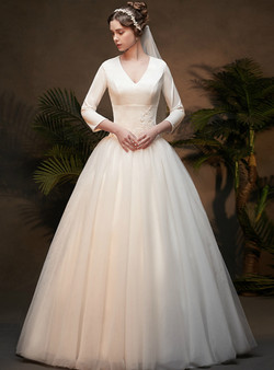 Queenly White Ball Gown Satin V-neck Long Sleeve Appliques Wedding Dress