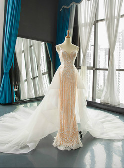 Luxurious Champagne Spaghetti Straps Mermaid Lace White Tulle Wedding Dress With Removable Train