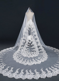 In Stock:Ship in 48 Hours Fashion White Tulle Lace Long Wedding Veils
