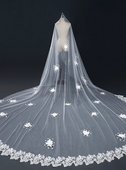 In Stock:Ship in 48 Hours Beautiful White Tulle Flower Wedding Veils