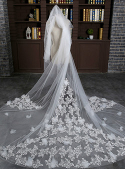 In Stock:Ship in 48 Hours Fashion White Tulle Flower Long Bride Veil