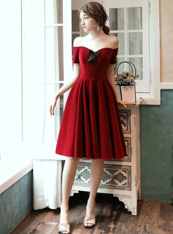 Simple Burgundy Off the Shoulder Short Sleeve Short Prom Dress 2020