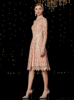 Hot Sale Champagne Lace 3/4 Sleeve Knee Length Mother of the Bride Dress