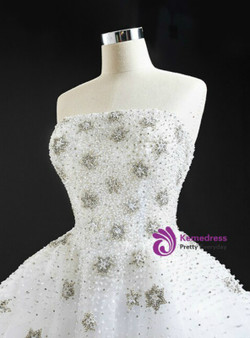 Fantastic White Ball Gown Tulle Strapless Beading Sequins Long Prom Dress