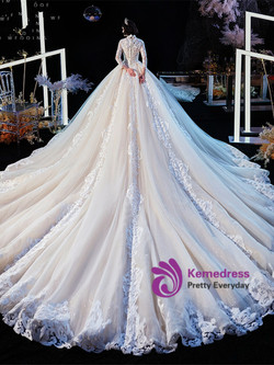 Advanced Long Sleeves Appliques Tulle High Neck Long Train Wedding Dress