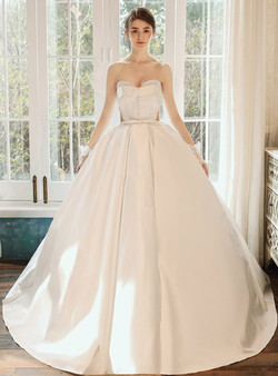 Impressive White Ball Gown Satin Sweetheart Beading Sequins Button Wedding Dress
