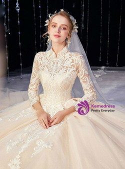Popular Tulle Lace Appliques Long Sleeve High Neck Champagne Wedding Dress