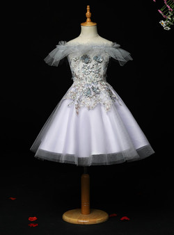 Attractive Gray Tulle Off the Shoulder Appliques Beading Flower Girl Dress