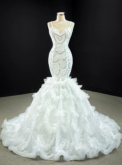 Sexy White Mermaid Tulle Spagehtti Straps Beading Sequins Prom Dress