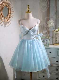 Sexy Blue Tulle Spaghetti Straps Pearls Homecoming Dress