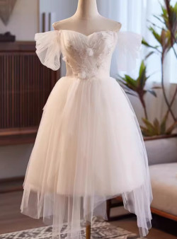 White Tulle Off the Shoulder Flower Wedding Dress White Tulle Off the Shoulder Flower Wedding Dress