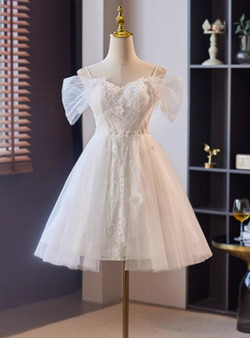 White Tulle Lace Spaghetti Straps Pearls Wedding Dress White Tulle Lace Spaghetti Straps Pearls Wedding Dress