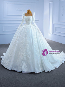 White Long Sleeve Sequins Appliques Beading Wedding Dress