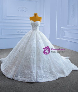 White Ball Gown Sequins Lace Appliques Beading Wedding Dress
