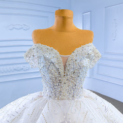 Vintage White Ball Gown Tulle Sequins Pearls Wedding Dress