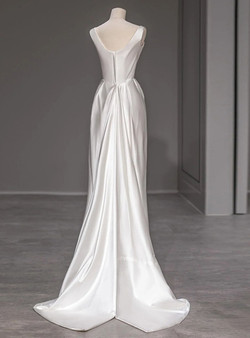 White Satin Straps Sleeveless Wedding Dress