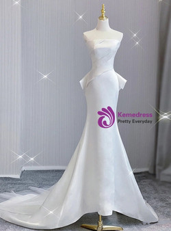 White Mermaid Satin Pleats Strapless Wedding Dress With Bow White Mermaid Satin Pleats Strapless Wedding Dress With Bow