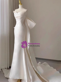 White Satin Strapless Pleats Wedding Dress With Bow White Satin Strapless Pleats Wedding Dress With Bow