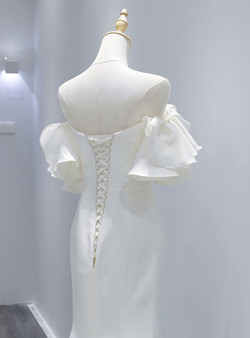 Sexy White Mermaid Satin Off the Shoulder Wedding Dress