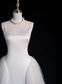 White Tulle Satin Spaghetti Straps Wedding Dress White Tulle Satin Spaghetti Straps Wedding Dress