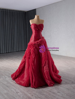 Burgundy Strapless Pleats Prom Dress