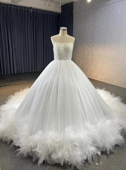 White Tulle Strapless Pearls Beading Wedding Dress