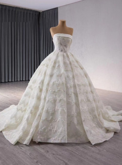Vintage Ball Gown Strapless Lace Pearls Wedding Dress