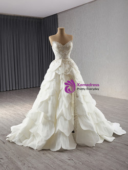 White Strapless Tiers Beading Wedding Dress