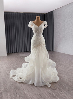 White Mermaid Tulle Pleats Bading Wedding Dress