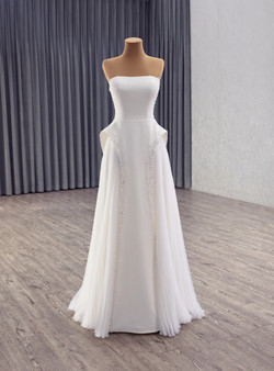 White Strapless Tulle Sequins Pearls Wedding Dress