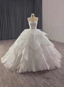 White Tulle Strapless Pleats Beading Tiers Wedding Dress