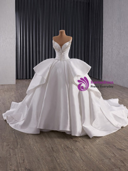 White Satin Pleats Beading Pearls Wedding Dress