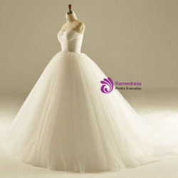 Simple White Tulle Sweetheart Pleats Wedding Dress
