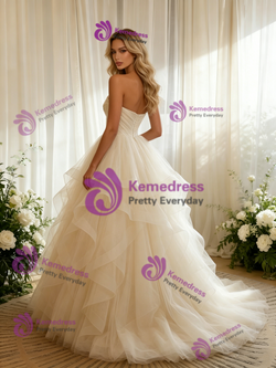 Ivory Tulle Strapless Pleats Wedding Dress
