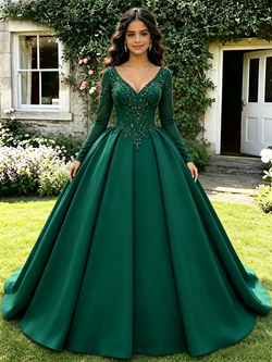 Green V-neck Long Sleeve Appliques Quinceanera Dress