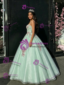 Green Tulle Spaghetti Straps Appliques Quinceanera Dress