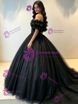 Blakc Tulle Off the Shoulder Sequins Quinceanera Dress