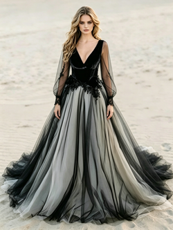 Black Tulle V-neck Long Sleeve Appliques Wedding Dress