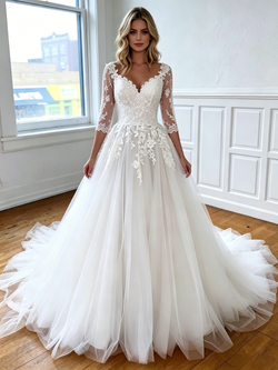 White Tulle Short Sleeve Appliques Wedding Dress