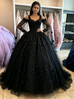 Black Tulle Straps Appliques Quinceanera Dress